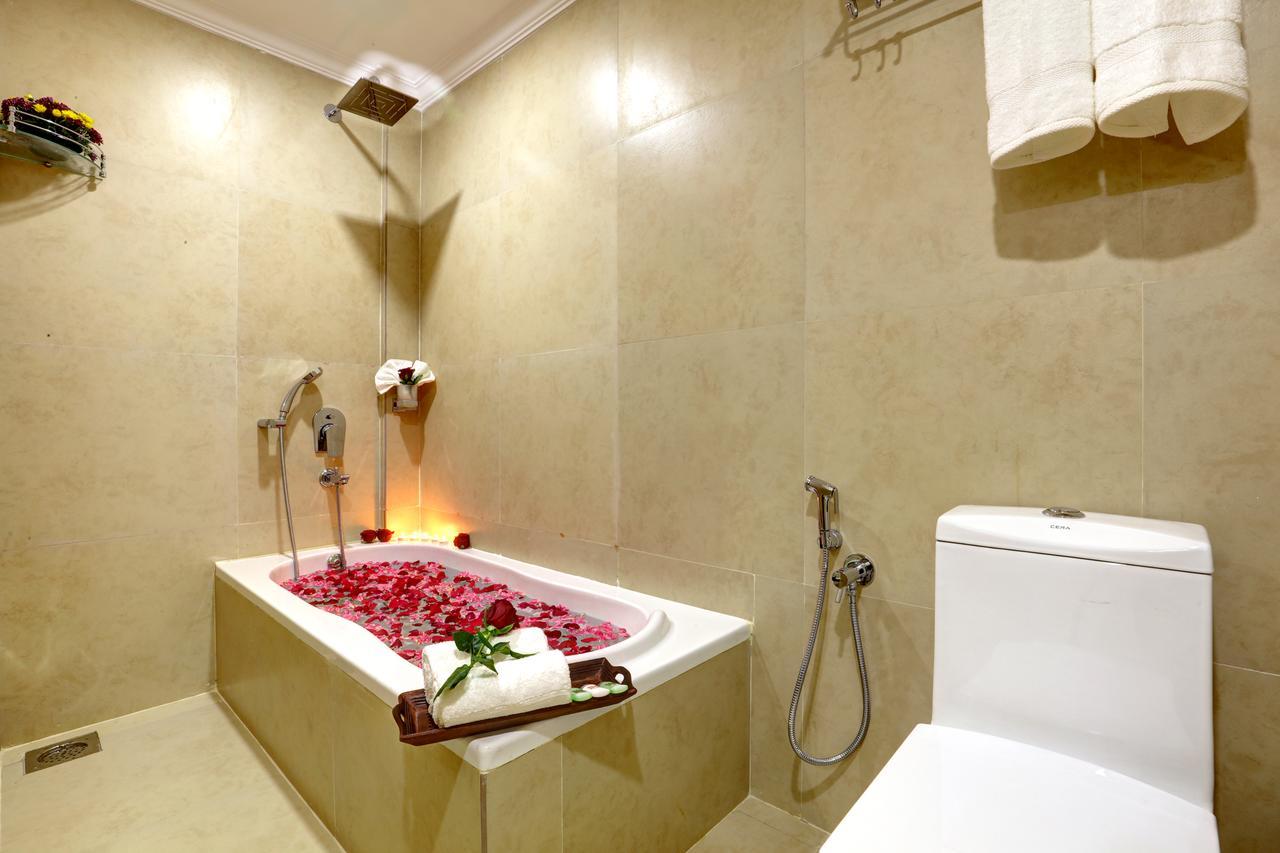 Hotel Floral Park Kottayam Eksteriør billede