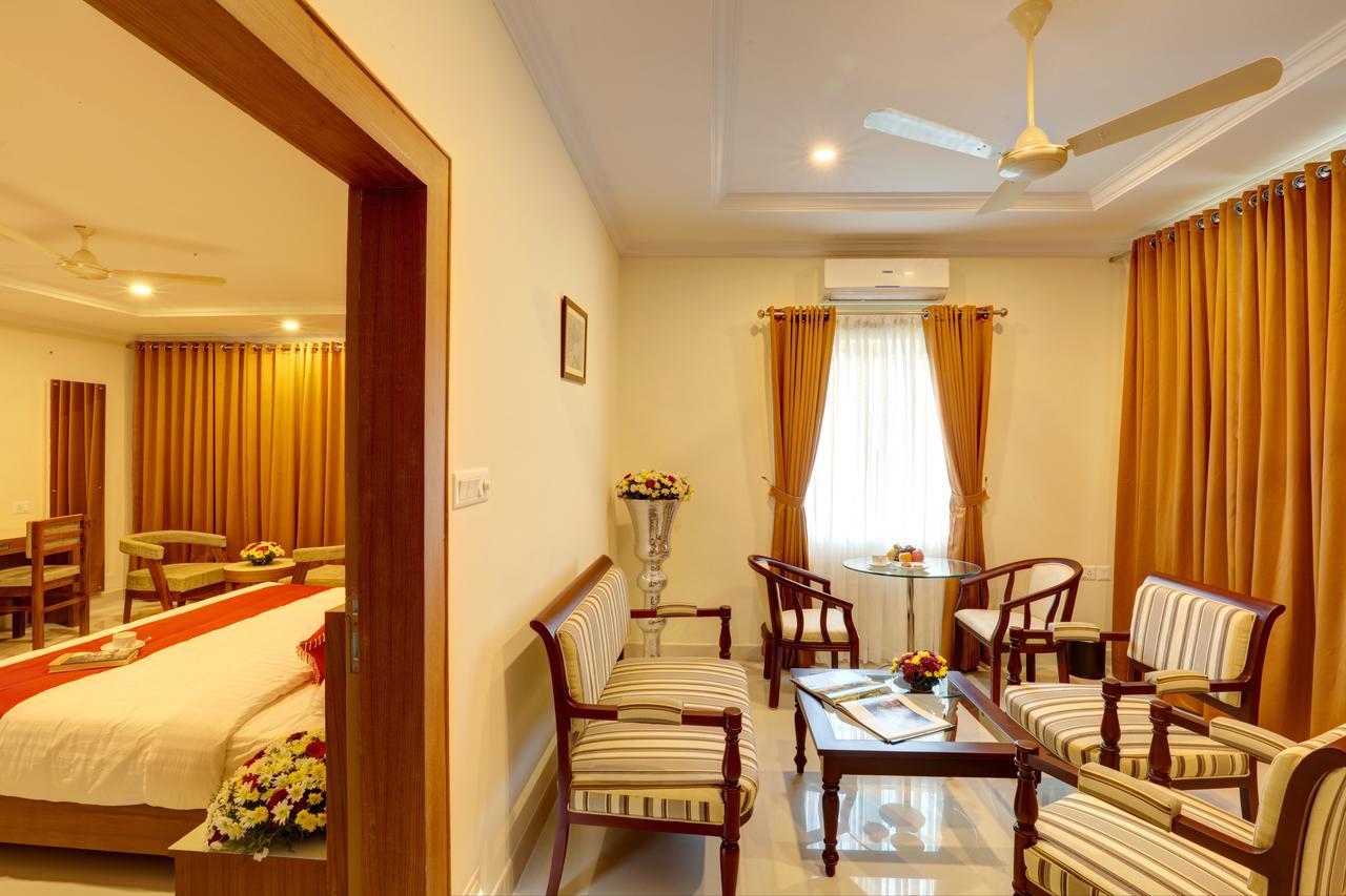 Hotel Floral Park Kottayam Eksteriør billede